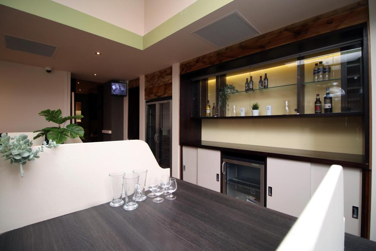 Silurian Hotel Newport Newport  Buitenkant foto